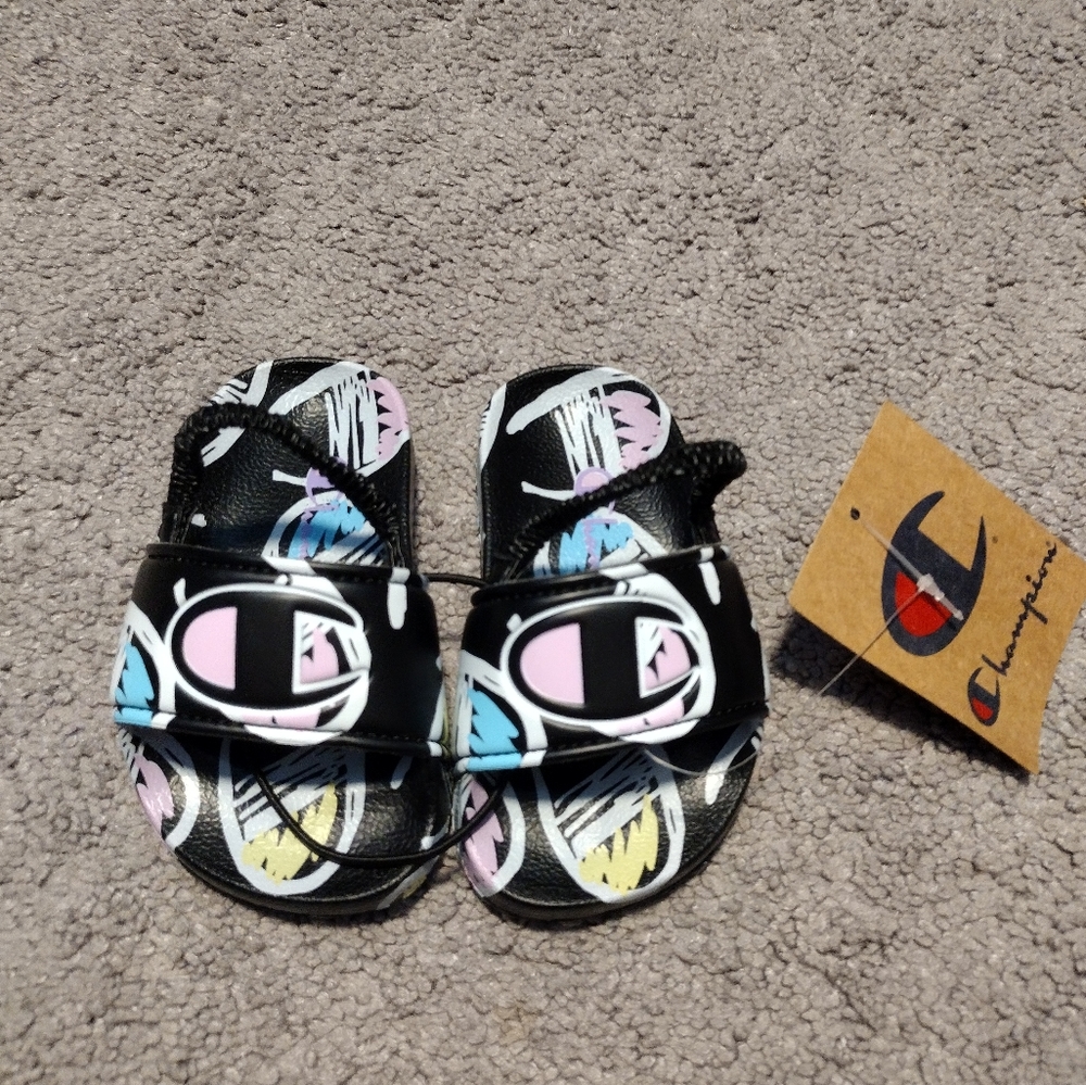 NWT Girls Champion Sandals